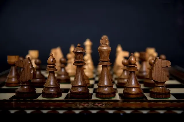 5 Astuces Malicieuses pour Découvrir de Nouvelles Stratégies aux Échecs